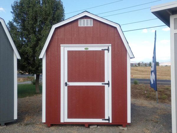 8 x 12 Premium Barn in red with front door