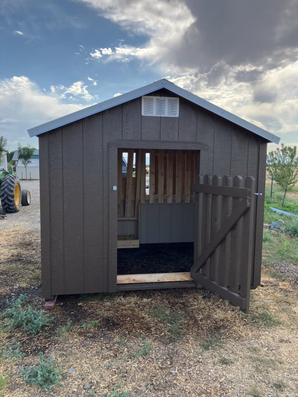 8x10 goat shed for sale in Red Bluff. All you need for goats or sheep!